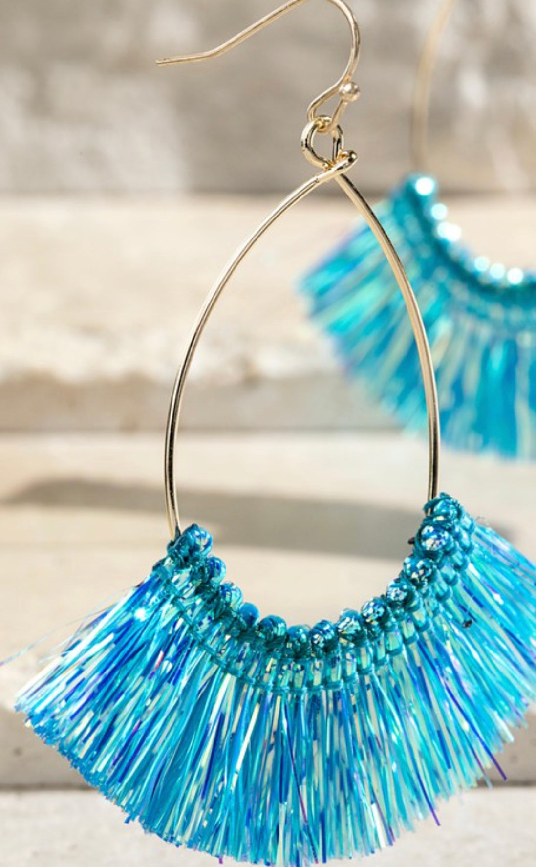 Shimmering Tassel