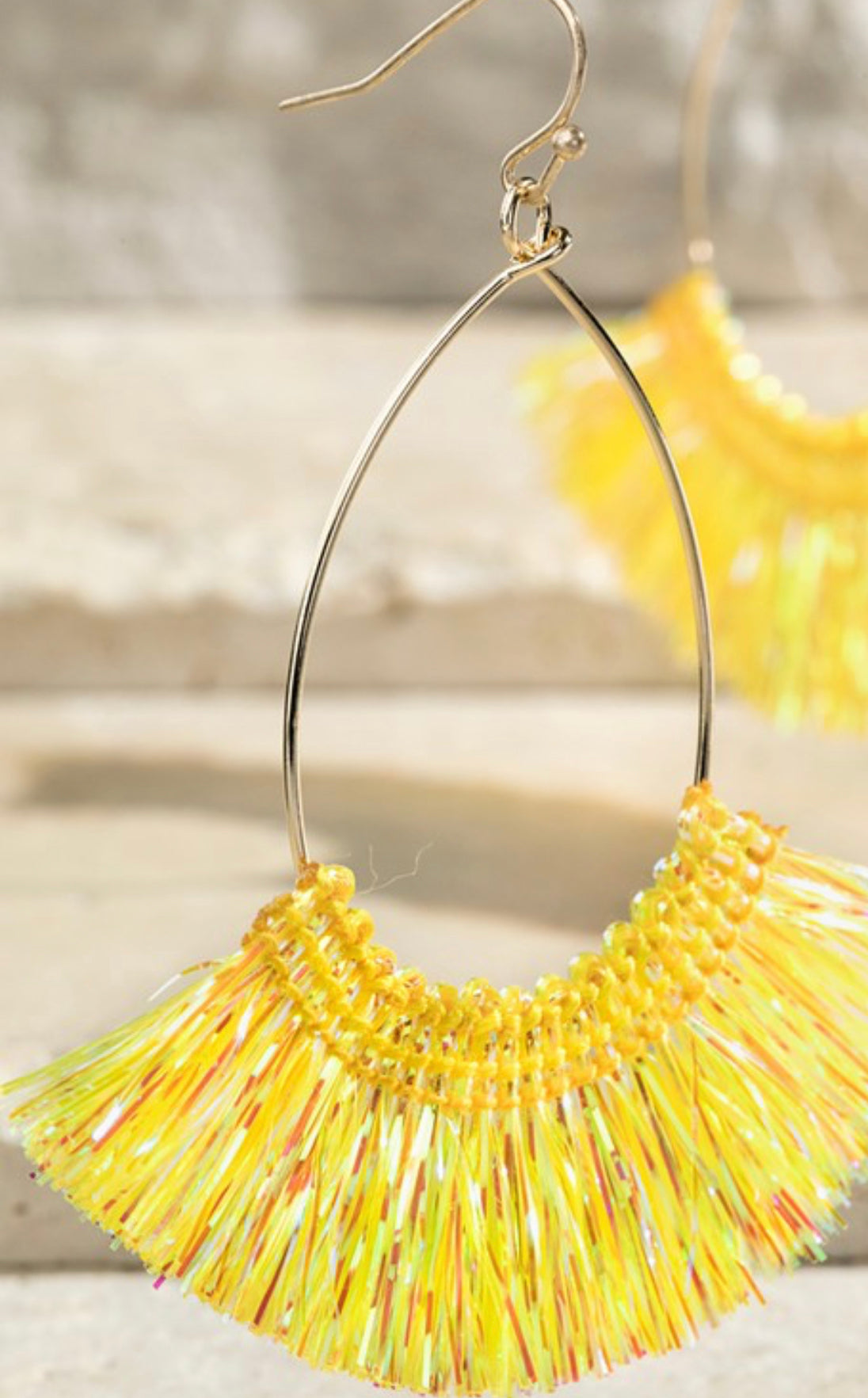 Shimmering Tassel